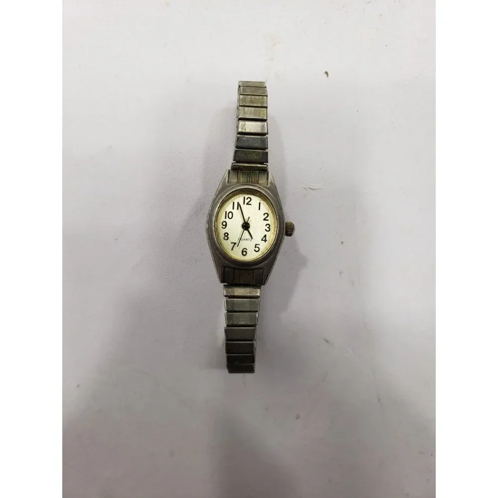 Lot Of 7 Watches Timex Geneva Fossil Wrangler 6 Women / 1 Man All Untested